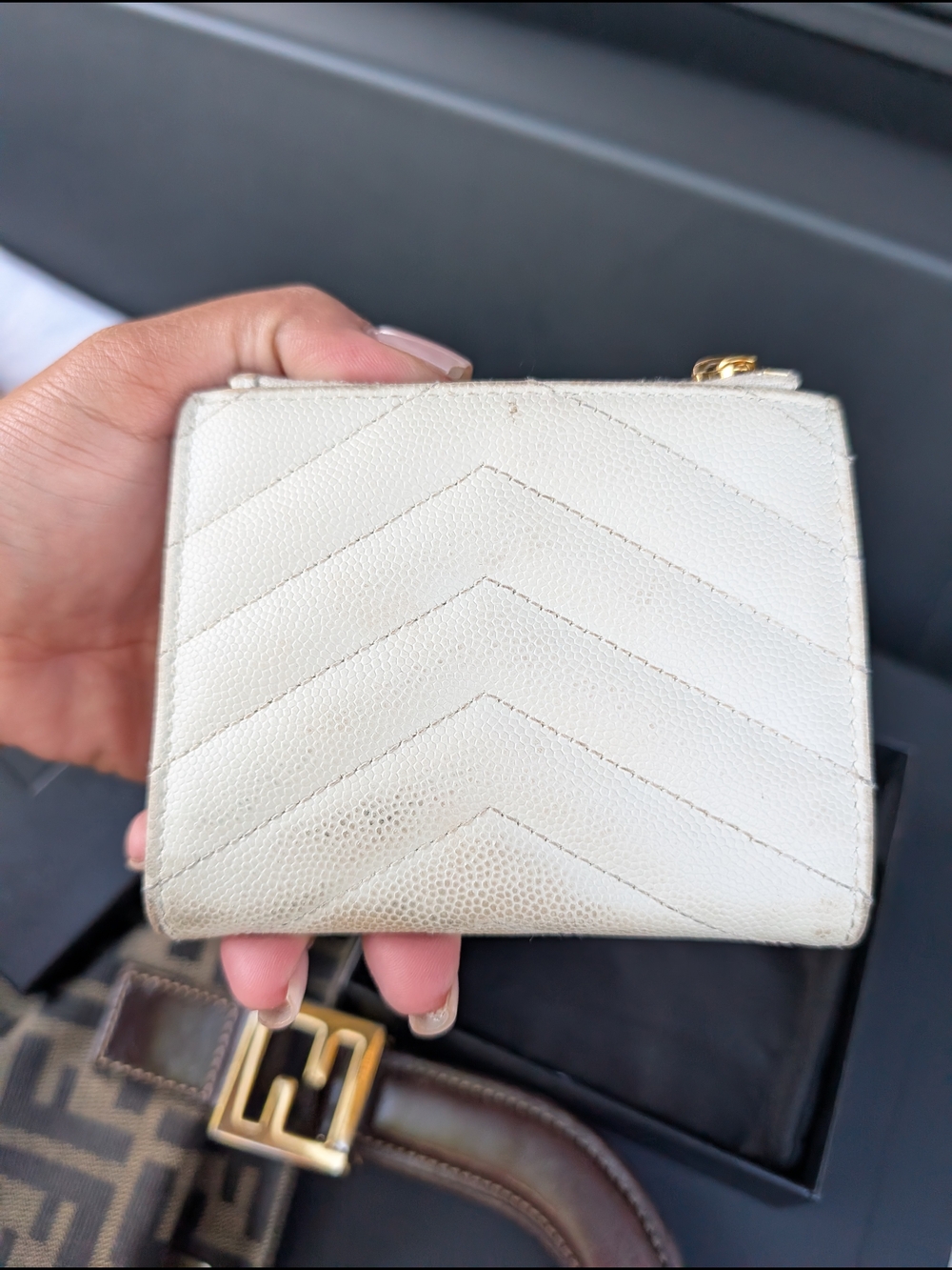 Saint Laurent Cream Quilted Leather Card Holder with Gold YSL - Picture 5 of 6